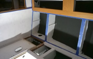 Lockers with priming.