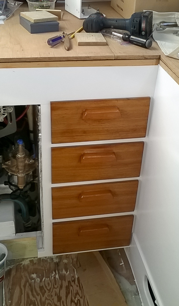 drawers_in